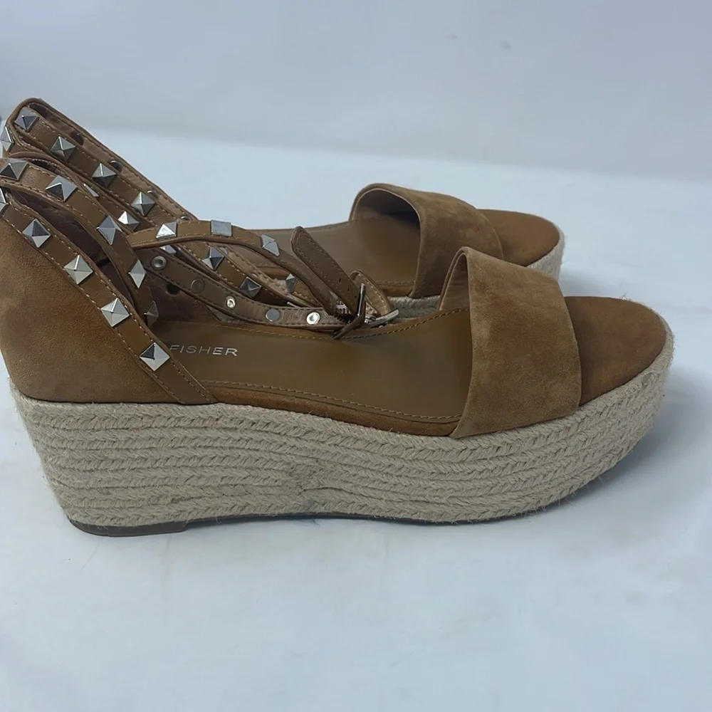 Marc Fisher Brown Suede Platform Studded Sandals Size 7.5 Excellent Condition